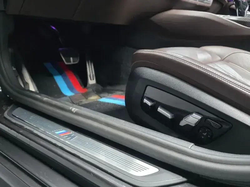 2021 BMW 5 серии с пробегом 105 101 км