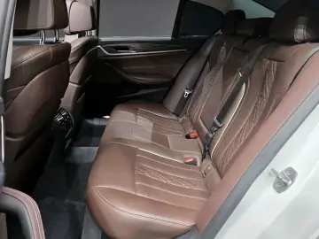 2020 BMW 5 серии с пробегом 83 624 км