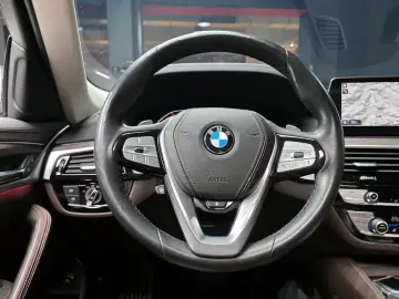 2020 BMW 5 серии с пробегом 83 624 км
