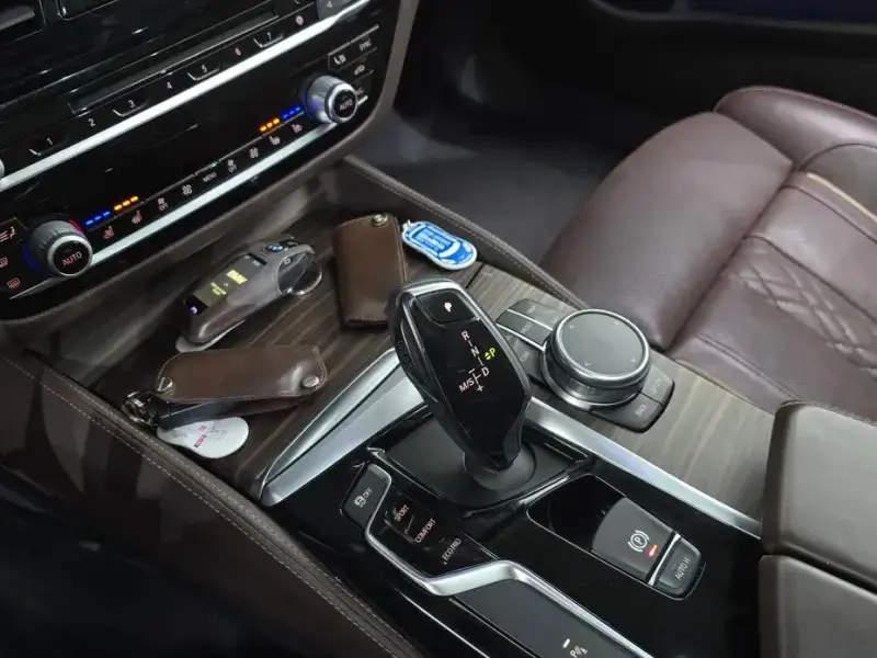2018 BMW 5 серии с пробегом 98 335 км