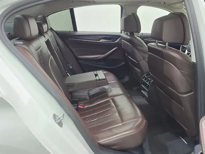 2018 BMW 5 серии с пробегом 98 335 км