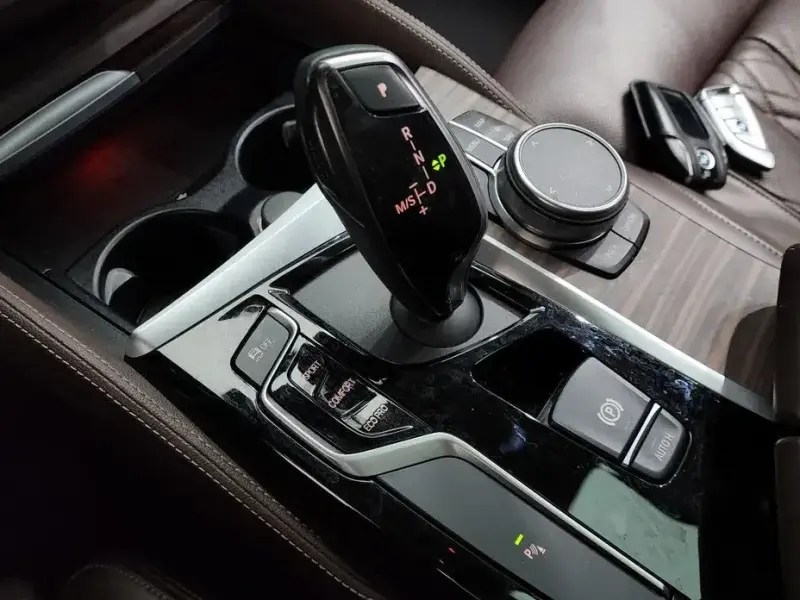 2020 BMW 5 серии с пробегом 116 016 км