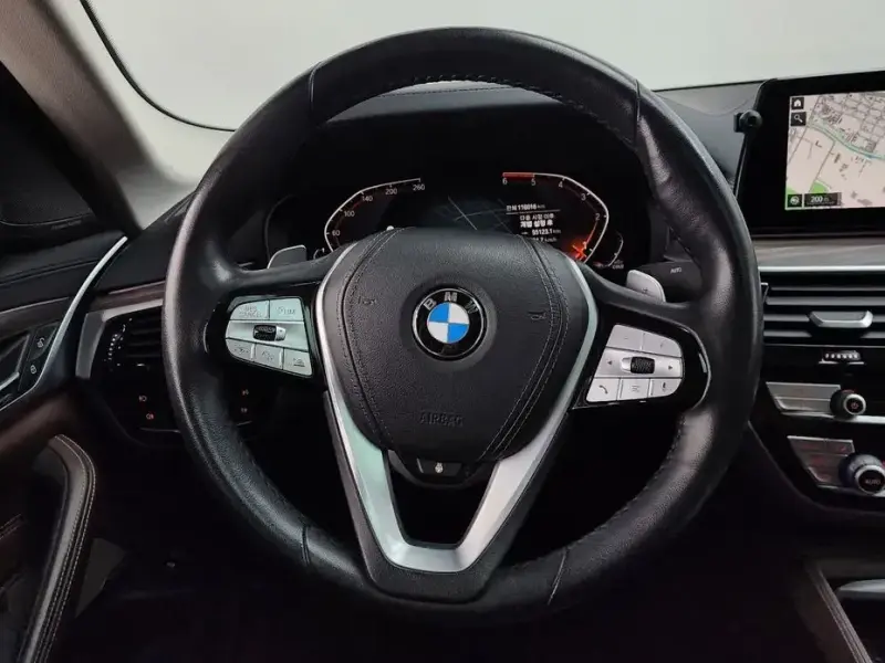 2020 BMW 5 серии с пробегом 116 016 км