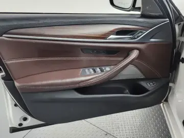 2020 BMW 5 серии с пробегом 116 016 км