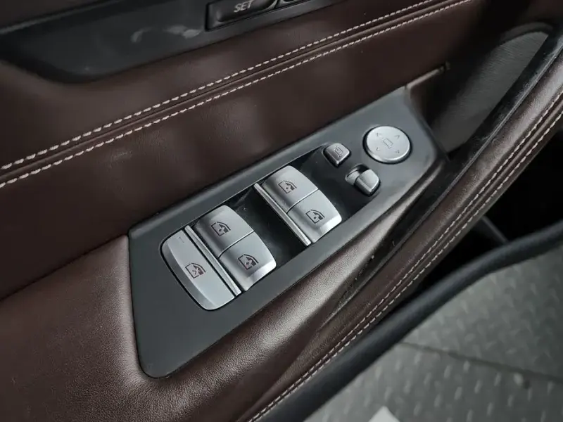 2020 BMW 5 серии с пробегом 116 016 км