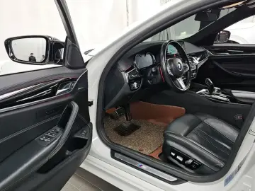 2018 BMW 5 серии с пробегом 140 699 км