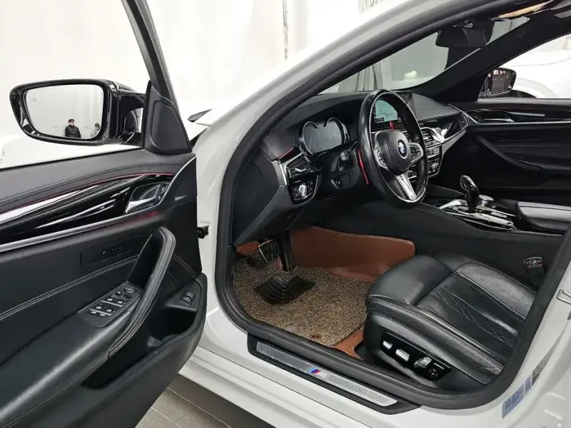 2018 BMW 5 серии с пробегом 140 699 км