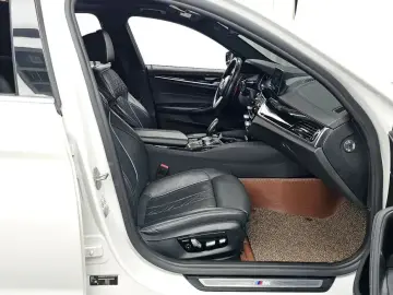 2018 BMW 5 серии с пробегом 140 699 км