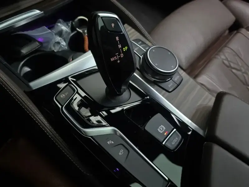2018 BMW 5 серии с пробегом 68 937 км