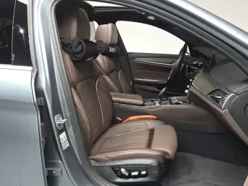 2018 BMW 5 серии с пробегом 68 937 км