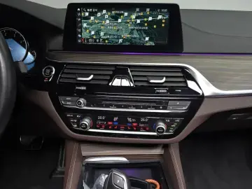 2018 BMW 5 серии с пробегом 68 937 км