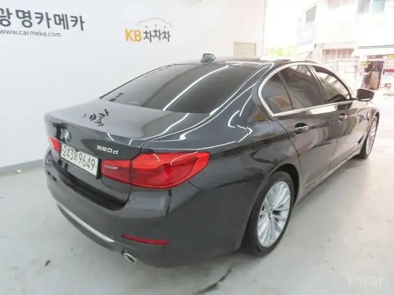 2020 BMW 5 серии с пробегом 80 000 км