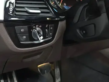 2018 BMW 5 серии с пробегом 68 937 км