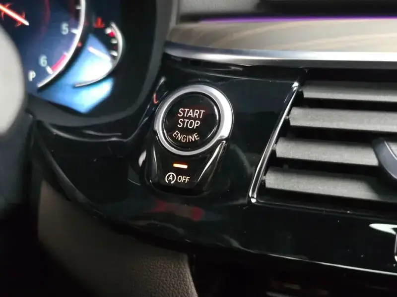 2018 BMW 5 серии с пробегом 68 937 км