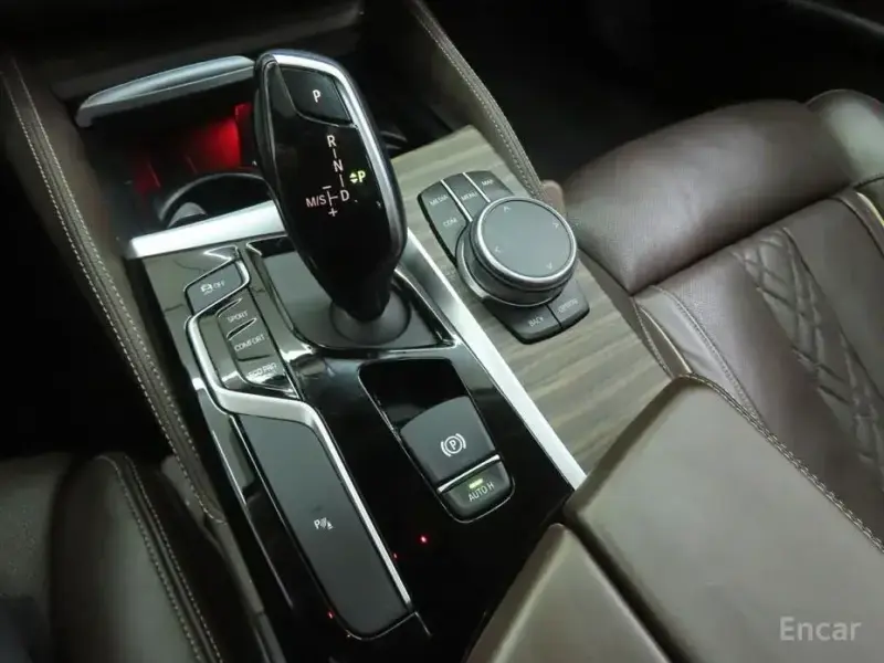 2020 BMW 5 серии с пробегом 80 000 км