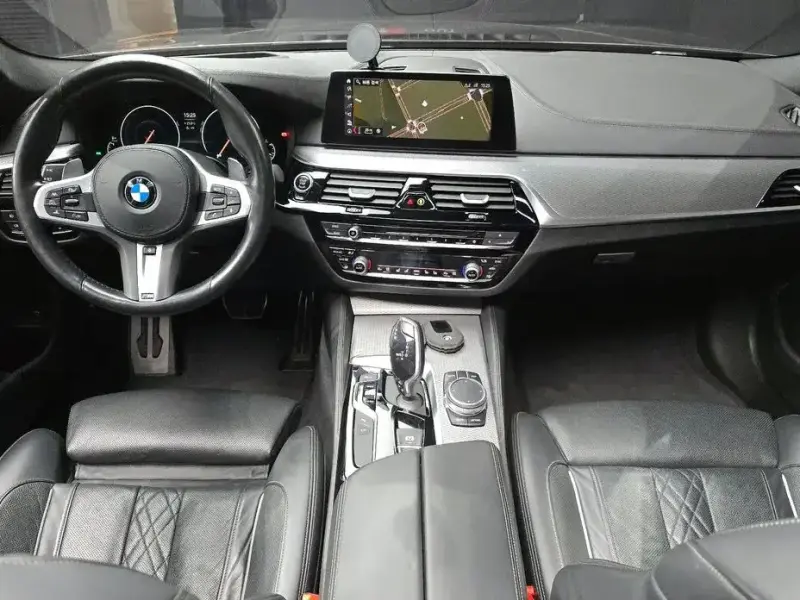 2019 BMW 5 серии с пробегом 118 117 км