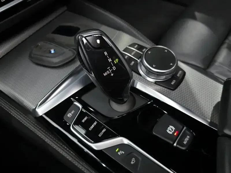 2019 BMW 5 серии с пробегом 118 117 км