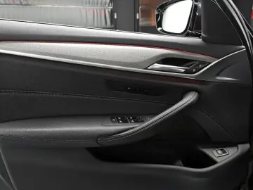 2018 BMW 5 серии с пробегом 108 511 км