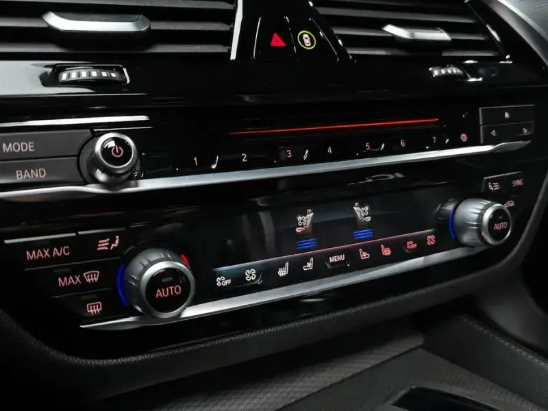 2019 BMW 5 серии с пробегом 118 117 км