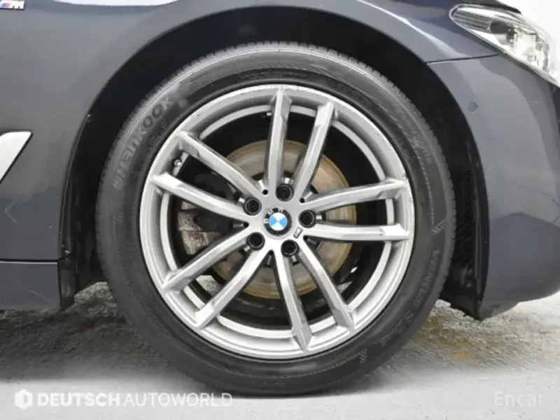 2018 BMW 5 серии с пробегом 111 024 км