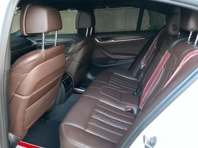 2021 BMW 5 серии с пробегом 66 090 км