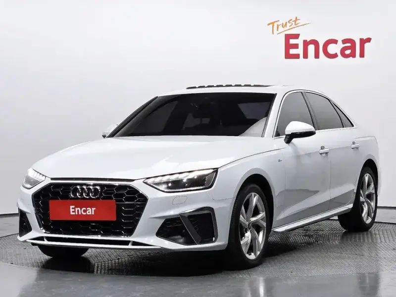 2021 Audi A4 с пробегом 65 469 км