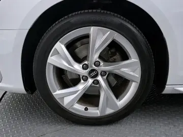 2021 Audi A4 с пробегом 65 469 км