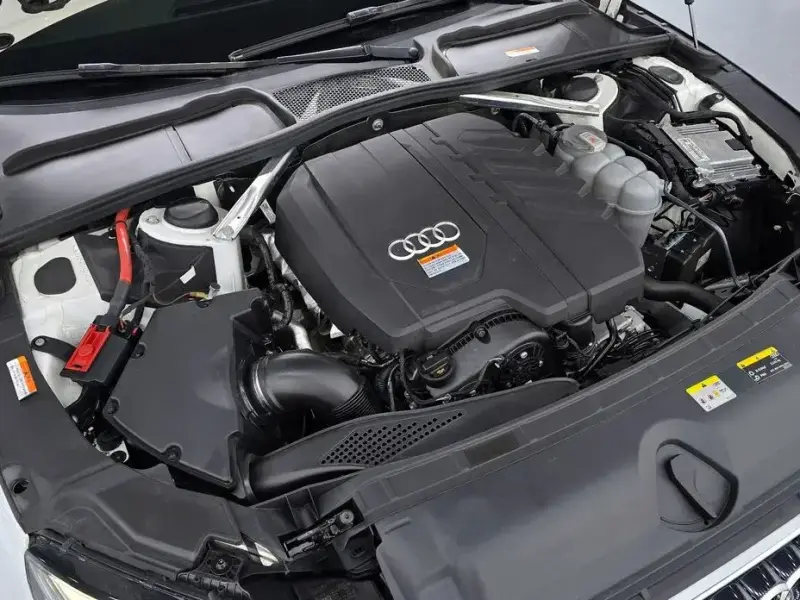 2021 Audi A4 с пробегом 65 469 км