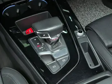 2021 Audi A4 с пробегом 65 469 км