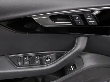 2021 Audi A4 с пробегом 65 469 км