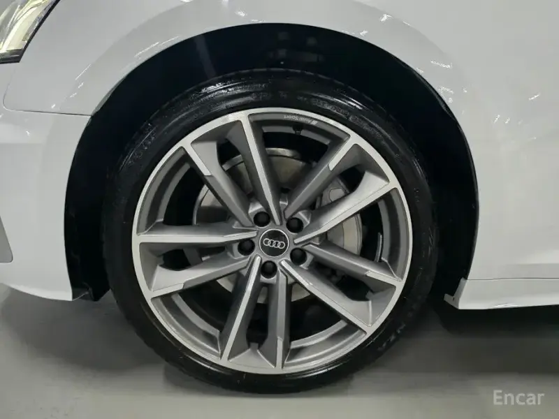 2022 Audi A5 с пробегом 28 486 км