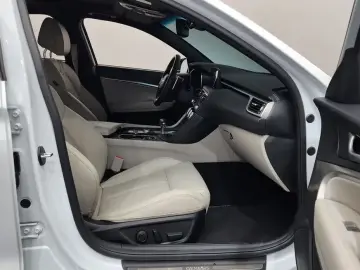 2022 Genesis G70 с пробегом 11 698 км