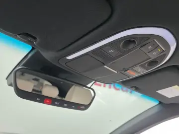 2022 Genesis G70 с пробегом 18 750 км