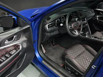 2025 Genesis G70 с пробегом 14 910 км