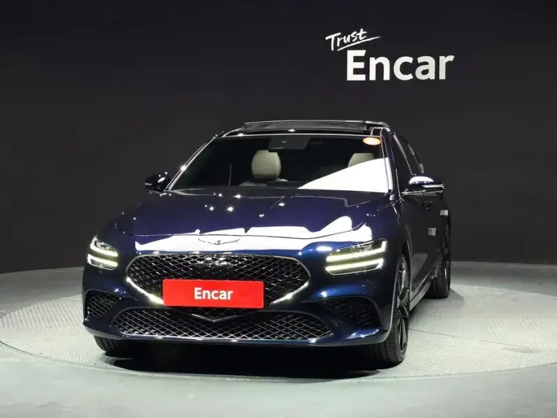 2023 Genesis G70 с пробегом 24 970 км