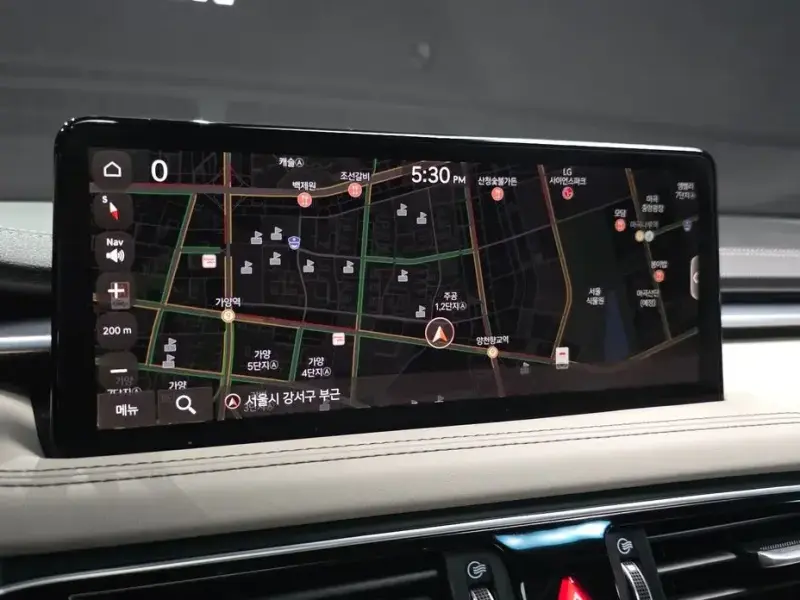 2023 Genesis G70 с пробегом 24 970 км