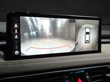 2023 Genesis G70 с пробегом 24 970 км