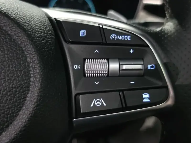 2023 Genesis G70 с пробегом 24 970 км
