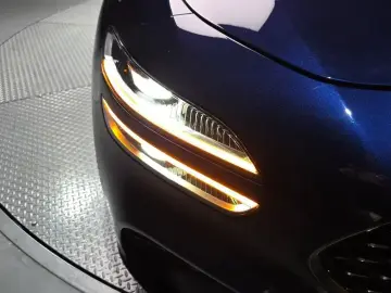 2023 Genesis G70 с пробегом 24 970 км