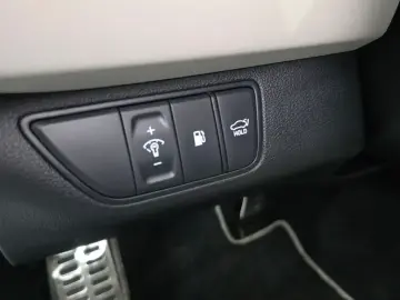 2023 Genesis G70 с пробегом 24 970 км