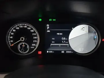2022 Genesis G70 с пробегом 35 933 км
