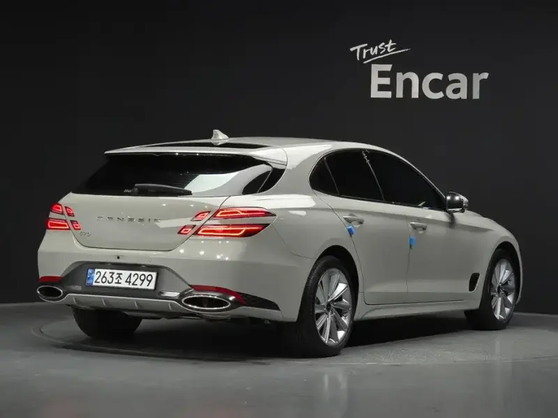2024 Genesis G70 с пробегом 20 209 км