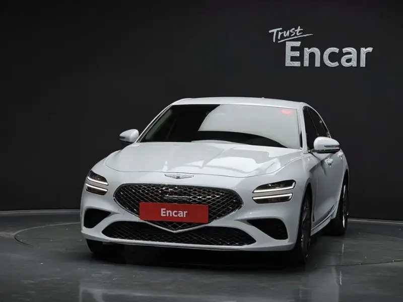 2022 Genesis G70 с пробегом 55 642 км