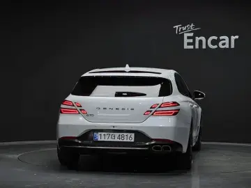 2022 Genesis G70 с пробегом 55 642 км