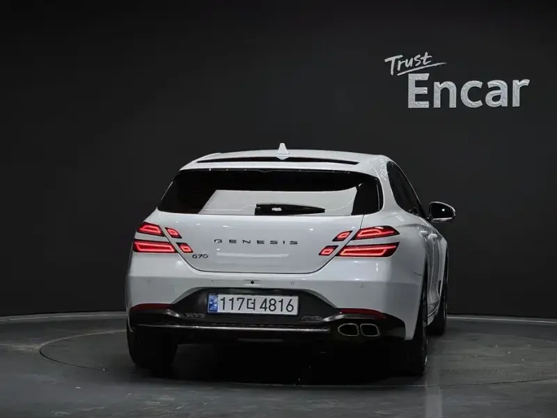 2022 Genesis G70 с пробегом 55 642 км