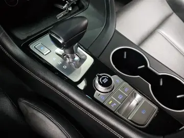 2022 Genesis G70 с пробегом 55 642 км