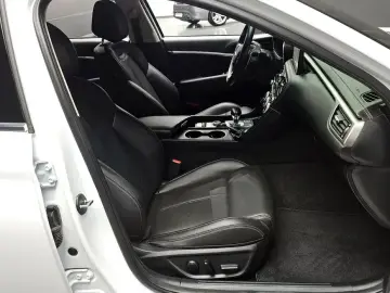 2022 Genesis G70 с пробегом 55 642 км