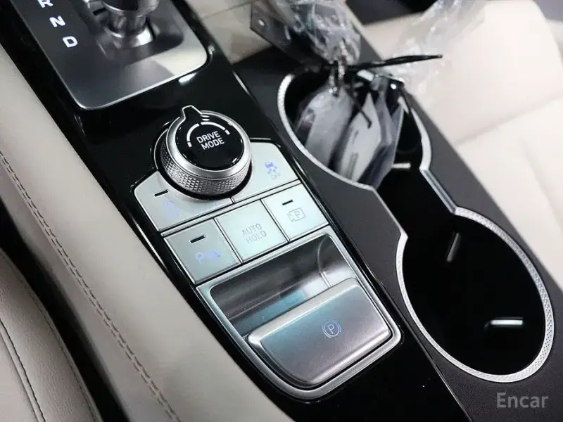2025 Genesis G70 с пробегом 25 км