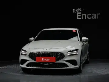 2024 Genesis G70 с пробегом 27 911 км