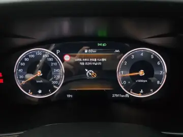 2024 Genesis G70 с пробегом 27 911 км